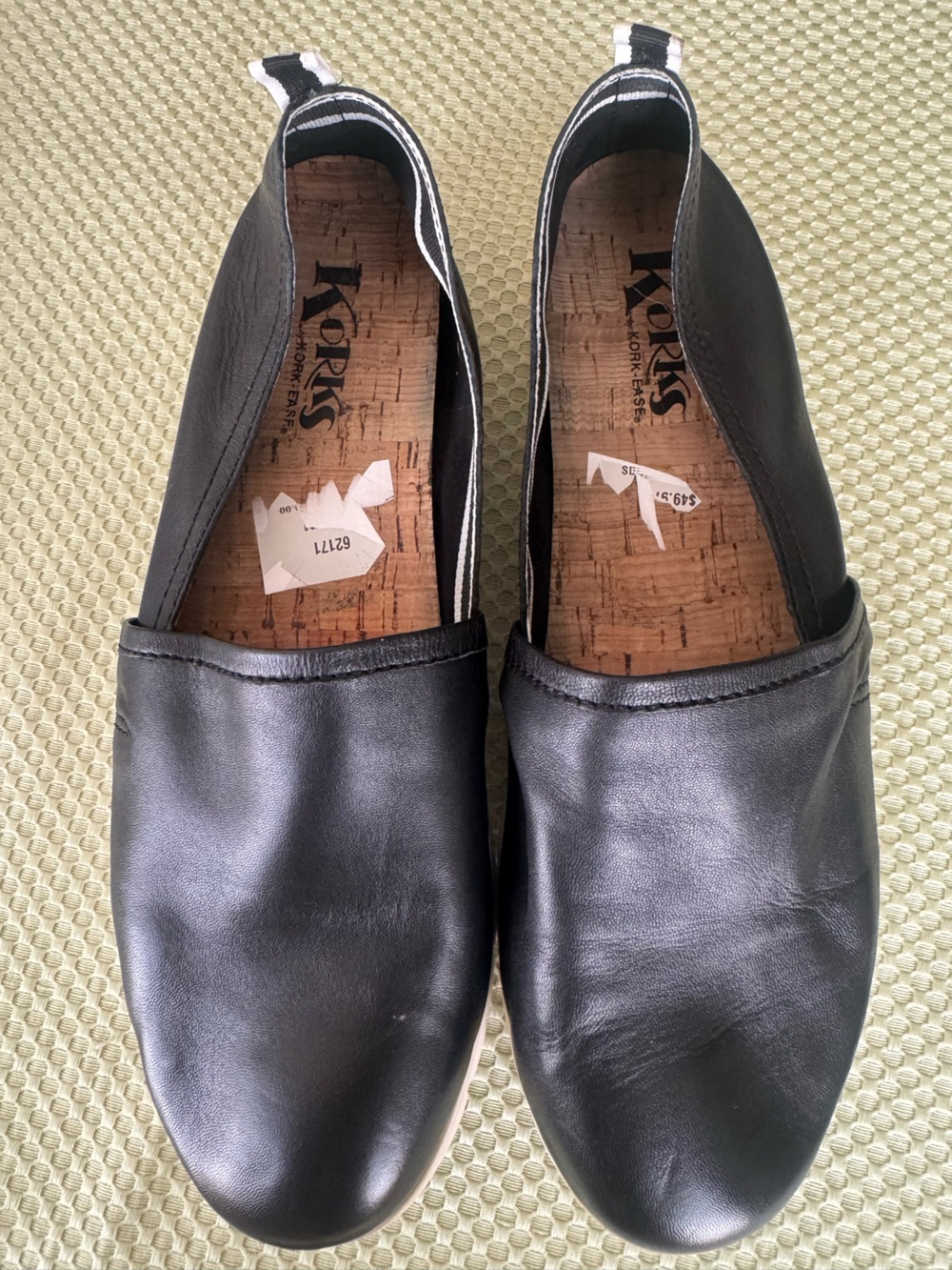 Kork-Ease Ladies 9.5  Black Buttery Soft Leather Slip-On Sneaker Shoes. Like New